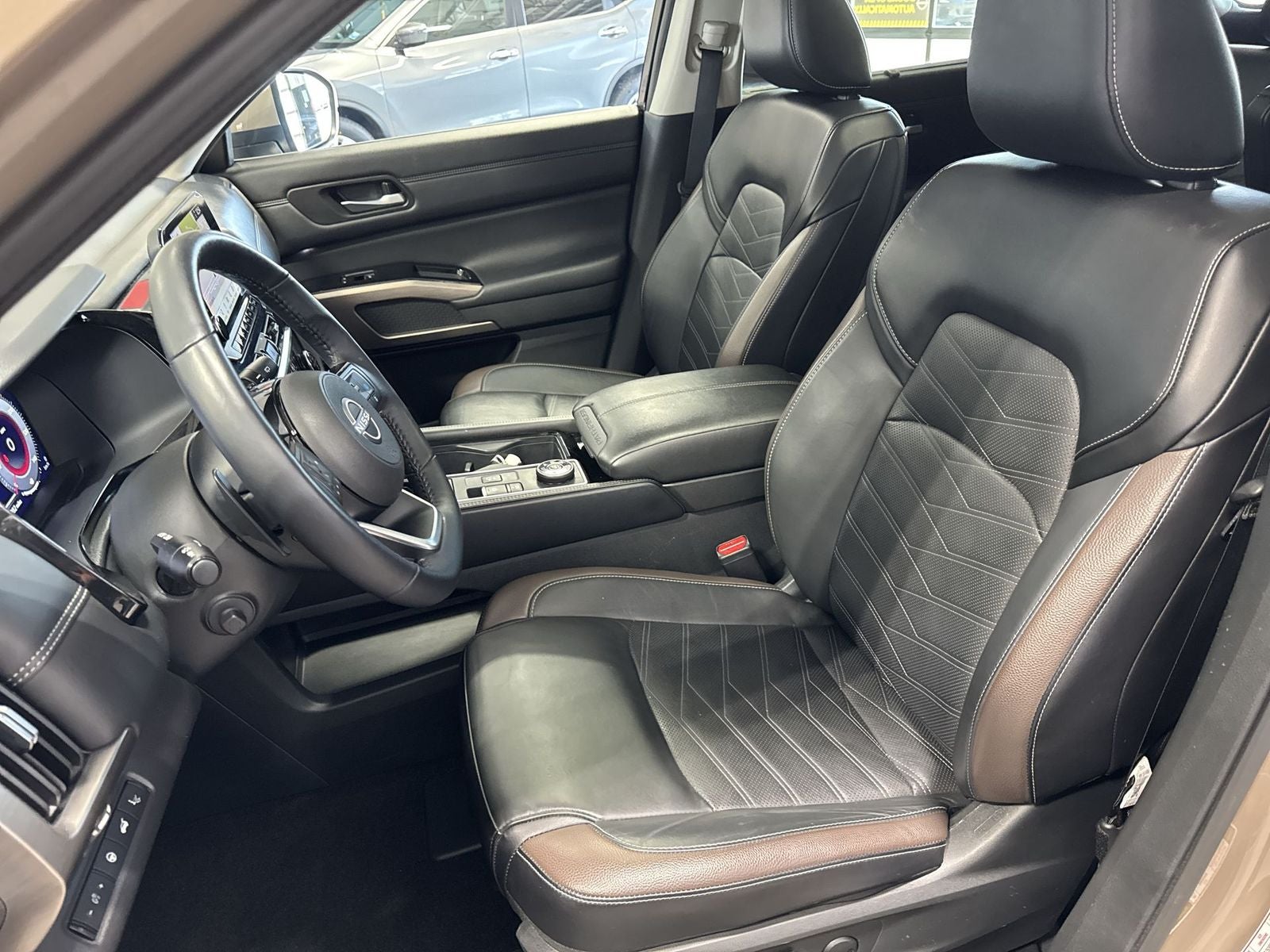 2024 Nissan Pathfinder Platinum