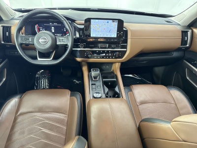 2023 Nissan Pathfinder Platinum