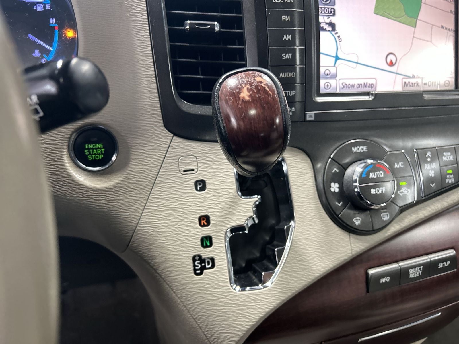 2012 Toyota Sienna Limited 7 Passenger