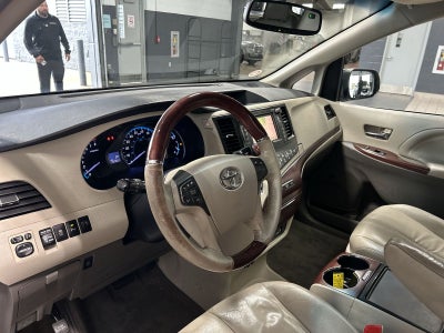 2012 Toyota Sienna Limited 7 Passenger