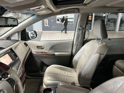 2012 Toyota Sienna Limited 7 Passenger
