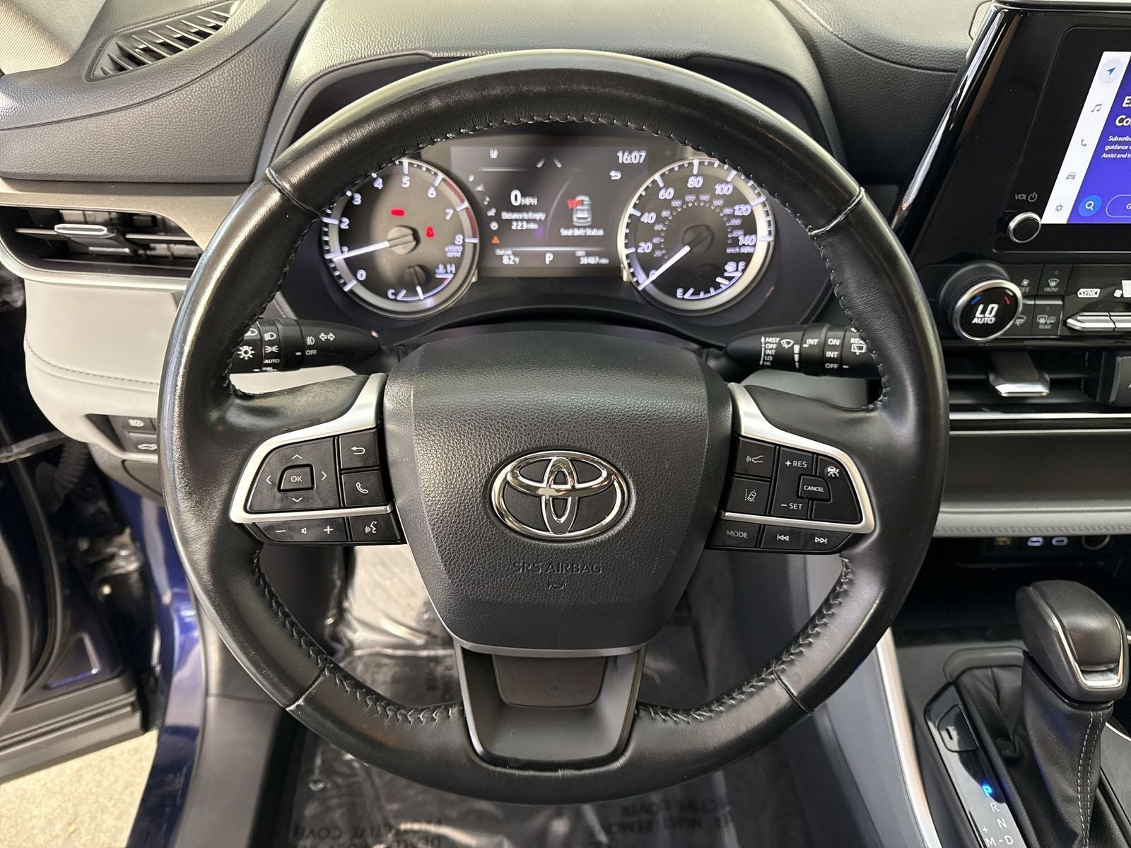 2023 Toyota Highlander LE
