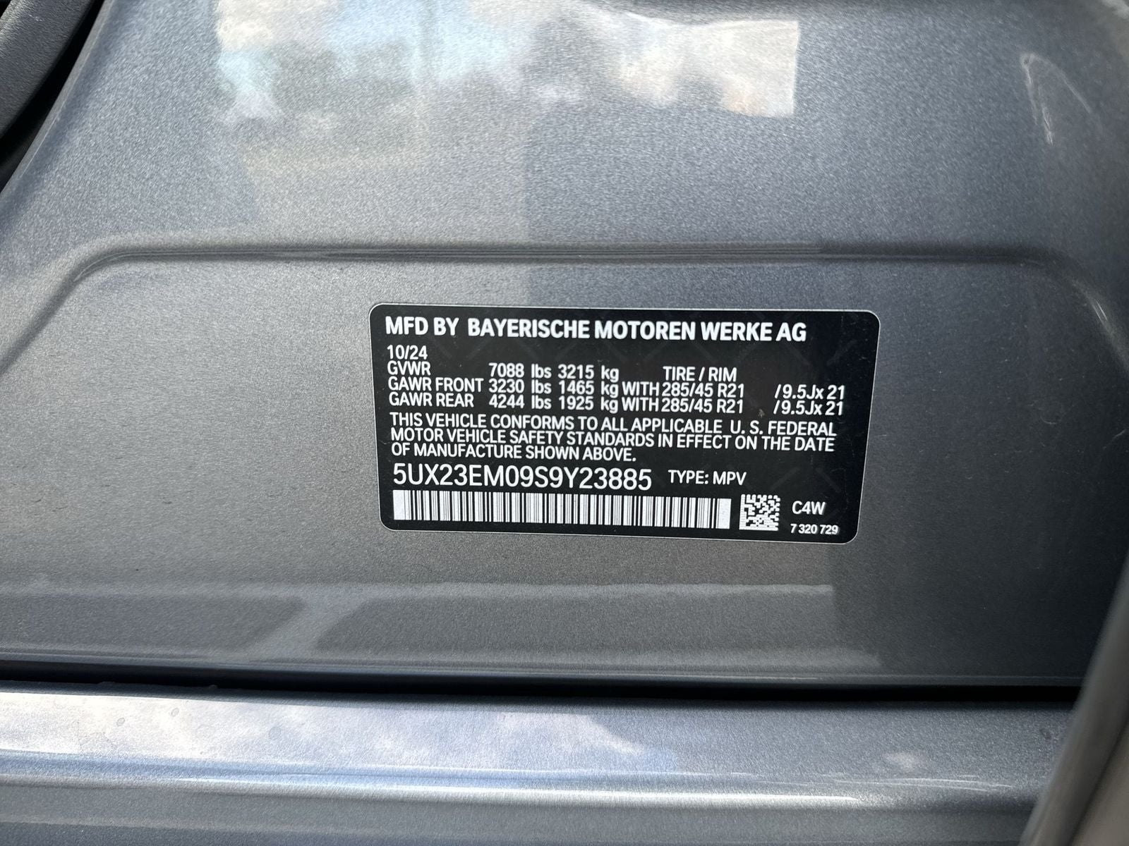 2025 BMW X7 xDrive40i