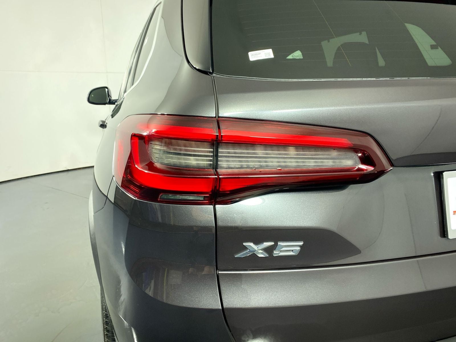2022 BMW X5 xDrive40i Premium Package