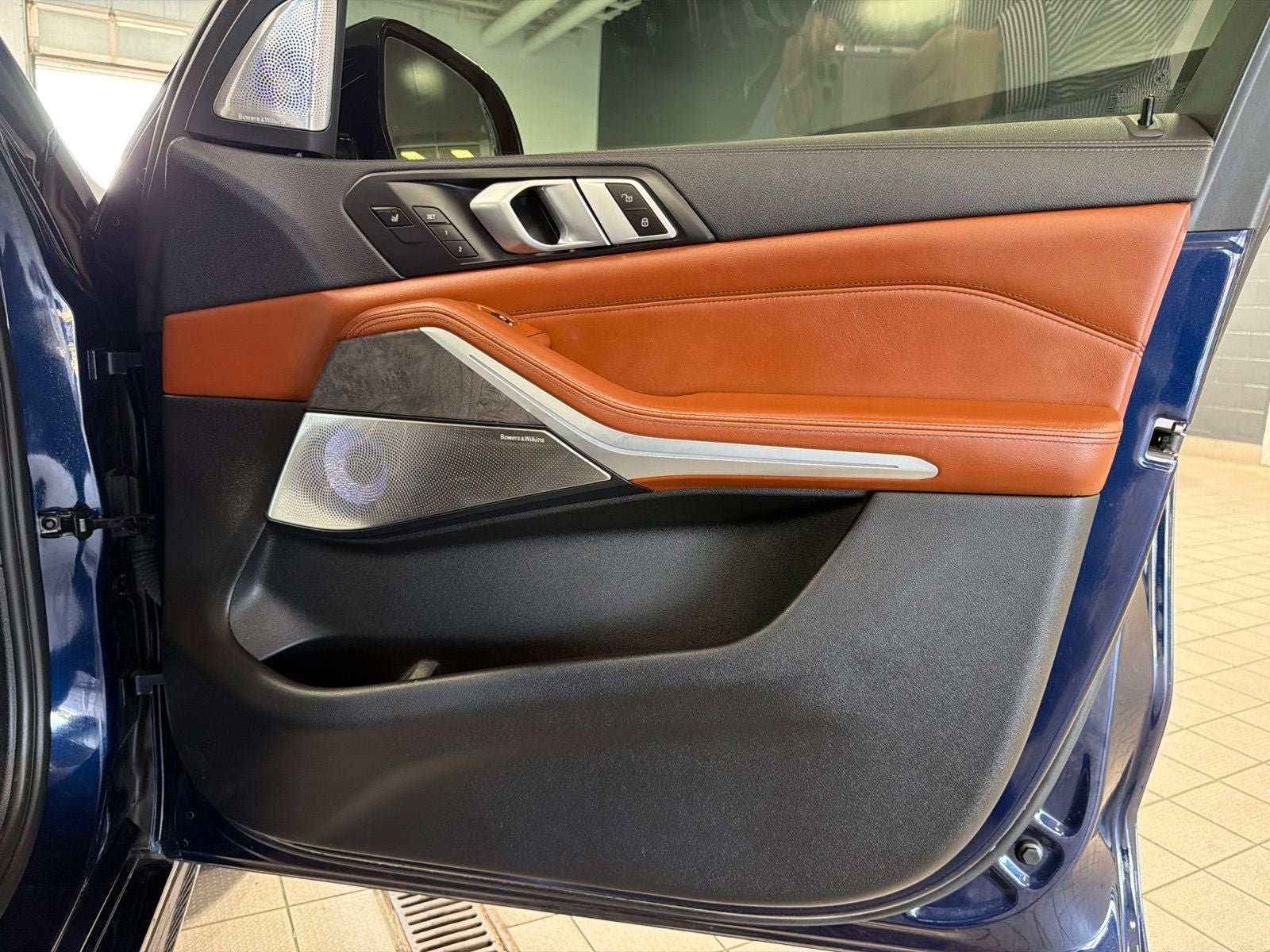 2021 BMW X5 M50i