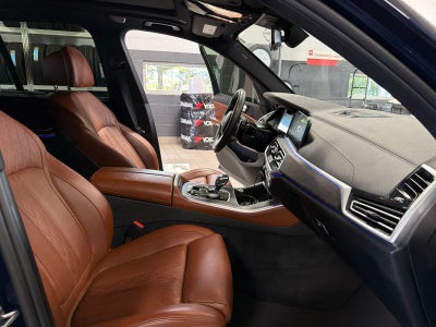 2021 BMW X5 M50i
