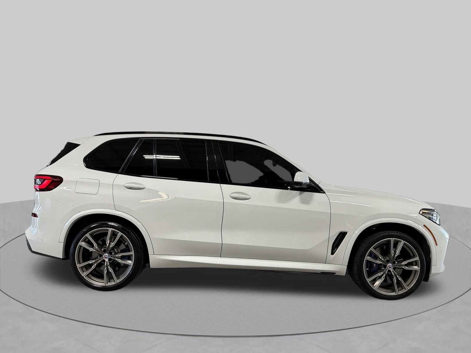 2023 BMW X5 M50i