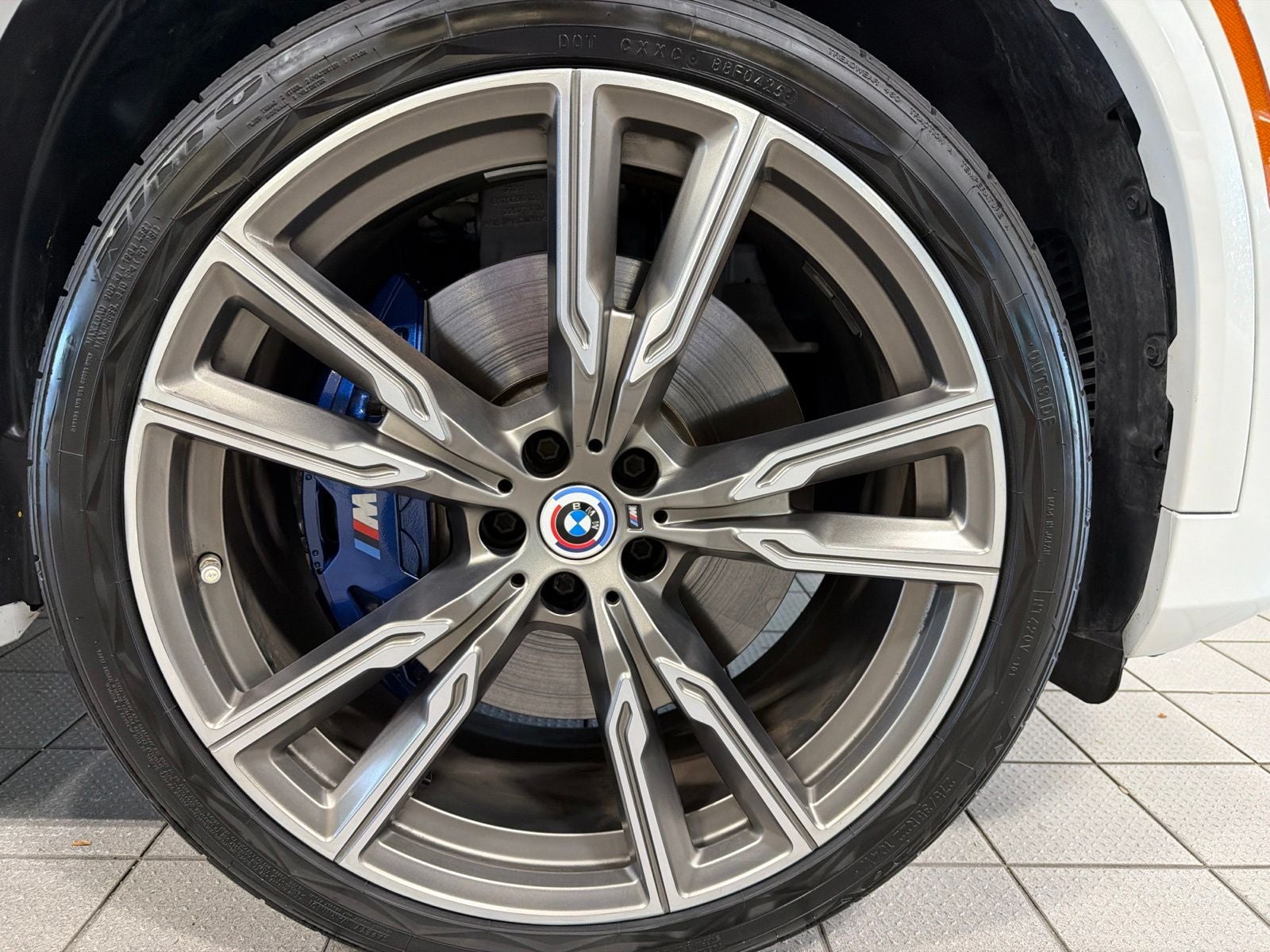 2023 BMW X5 M50i