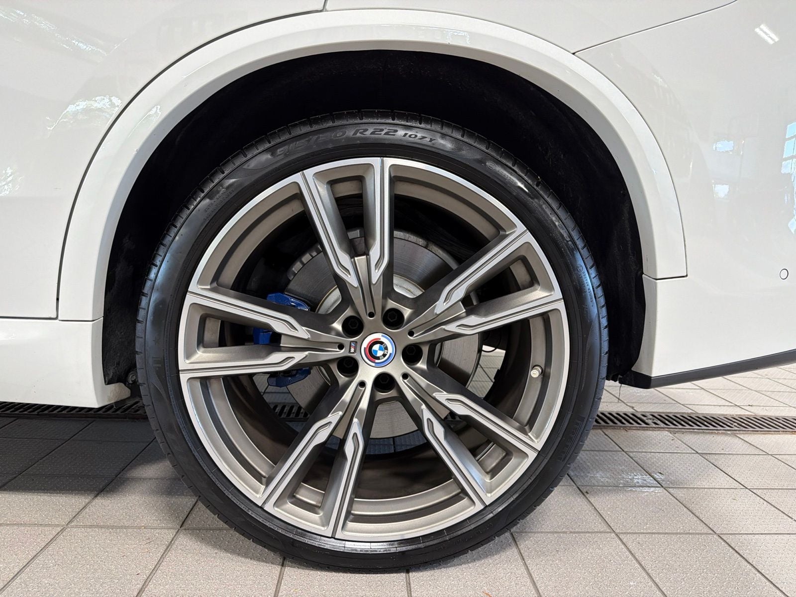 2023 BMW X5 M50i
