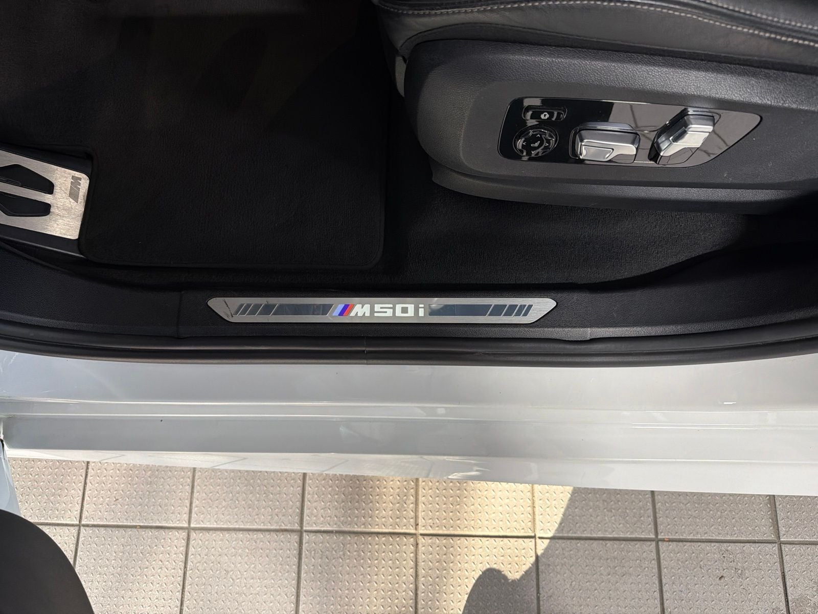 2023 BMW X5 M50i