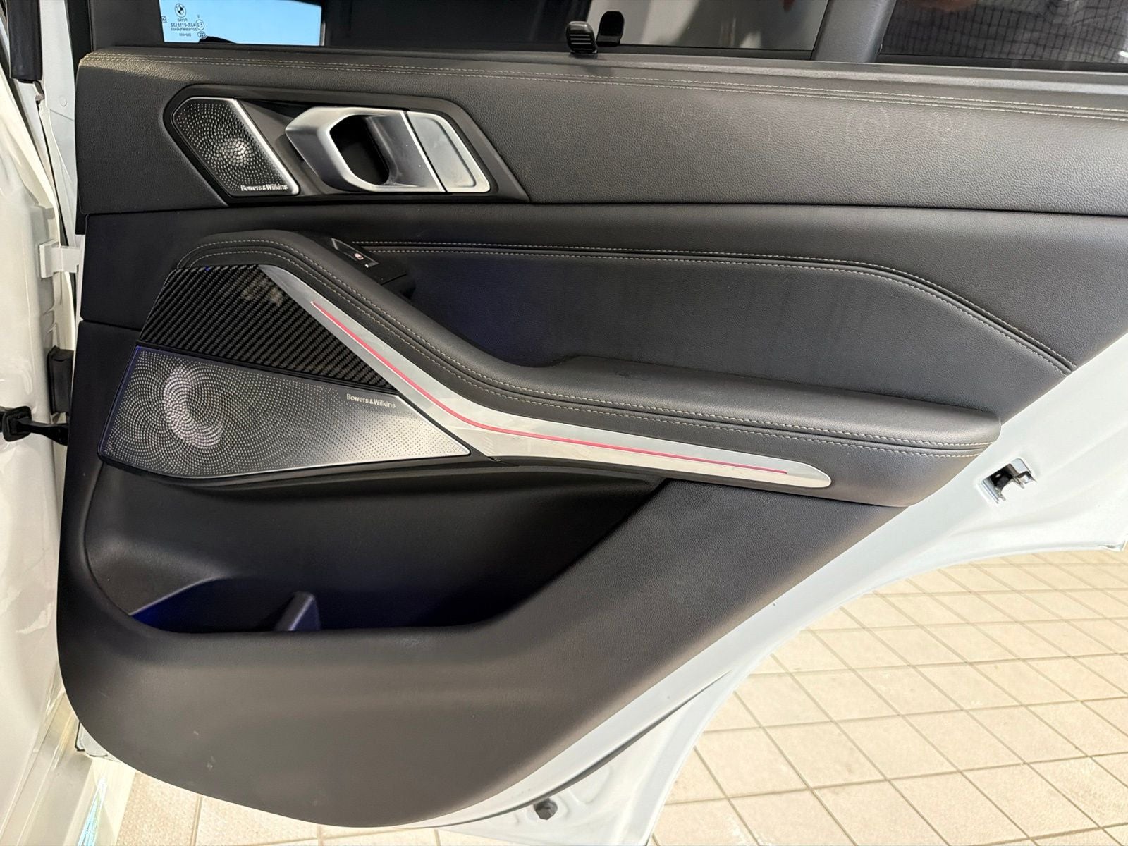 2023 BMW X5 M50i