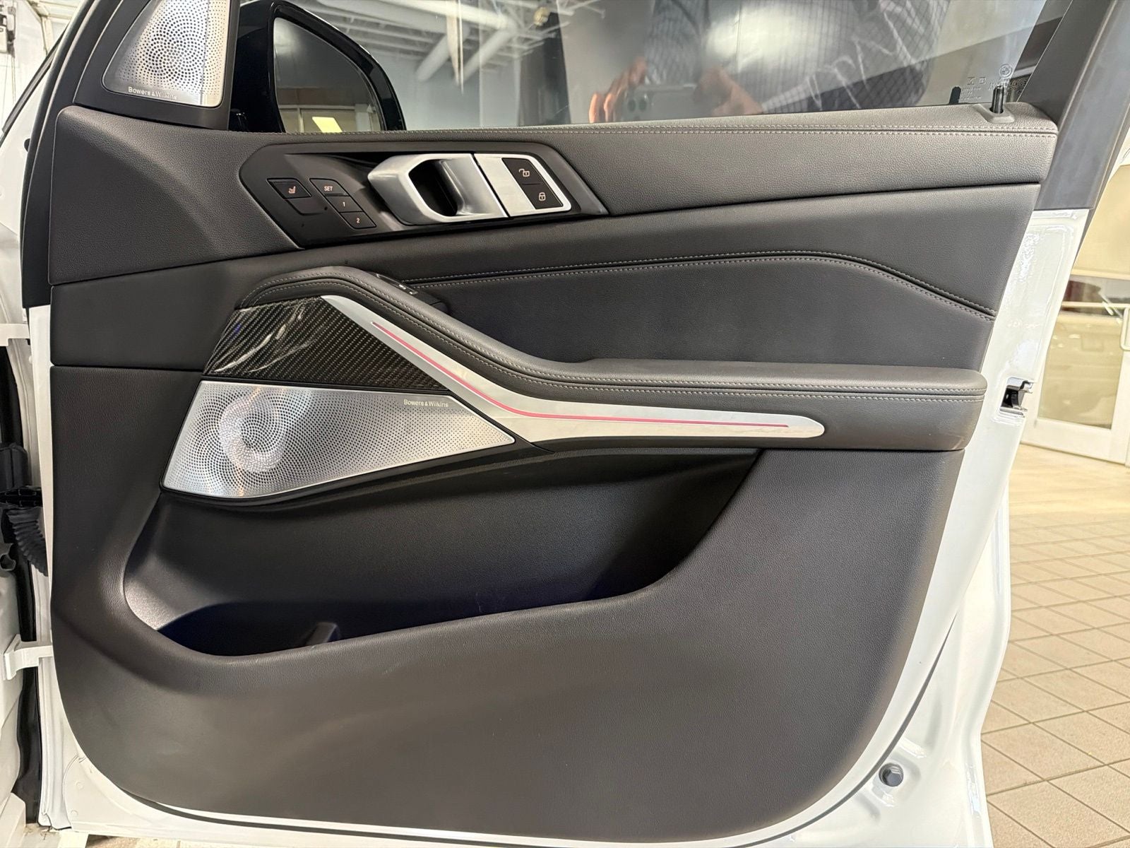 2023 BMW X5 M50i
