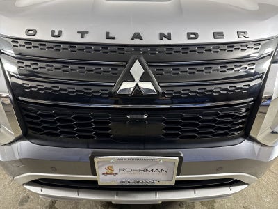 2023 Mitsubishi Outlander SE