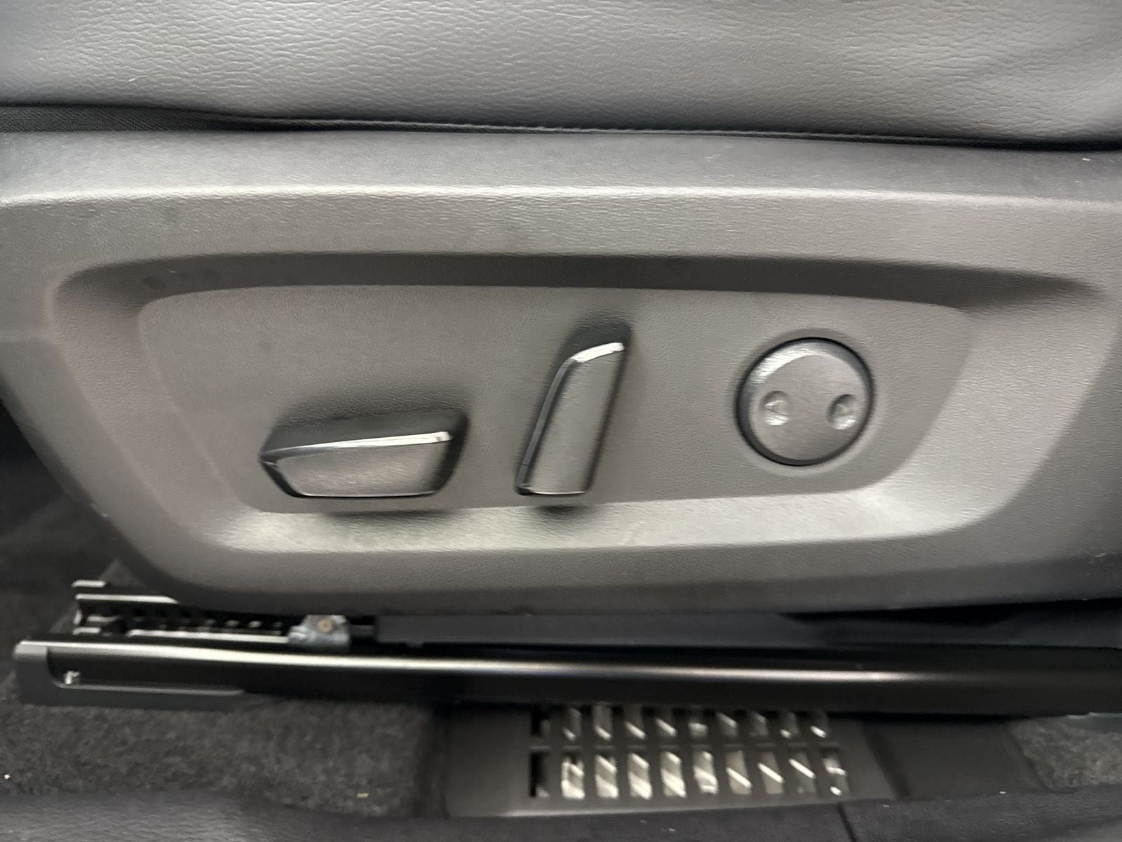 2026 Nissan Rogue Plug-In Hybrid Platinum