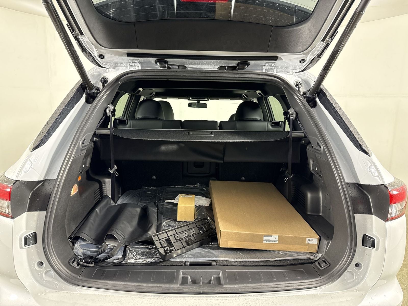 2026 Nissan Rogue Plug-In Hybrid Platinum