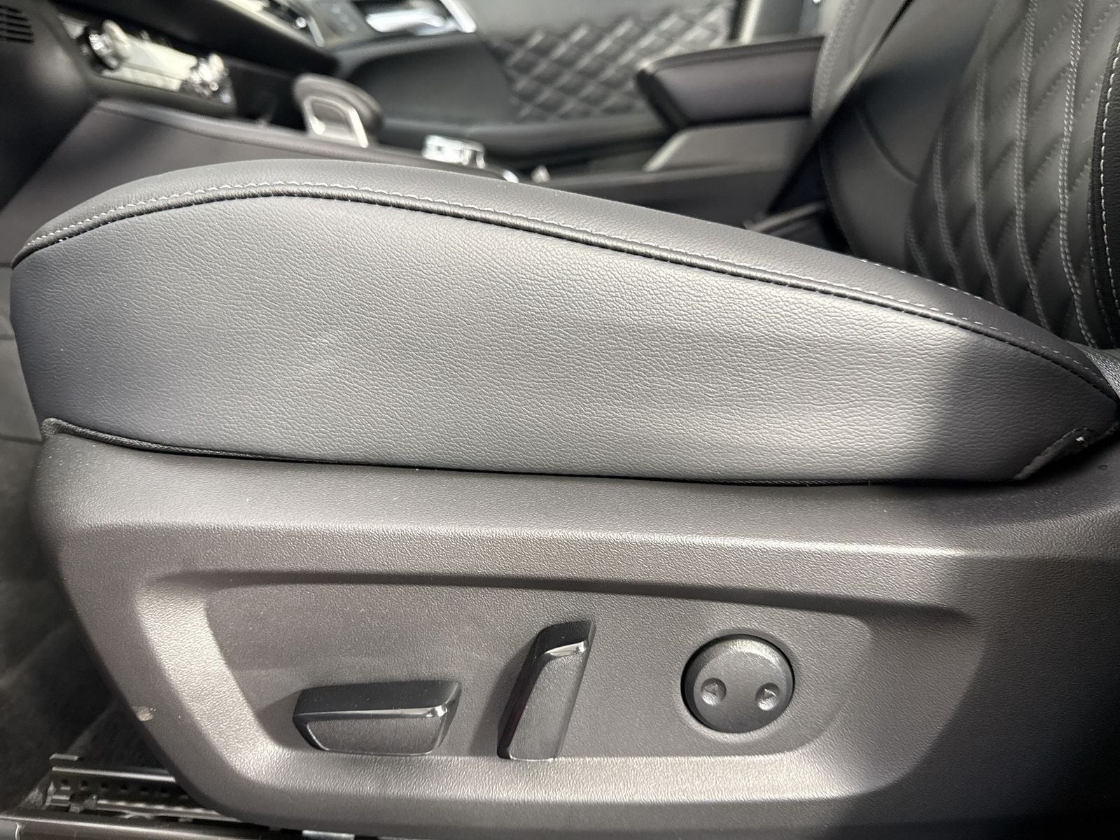 2026 Nissan Rogue Plug-In Hybrid Platinum