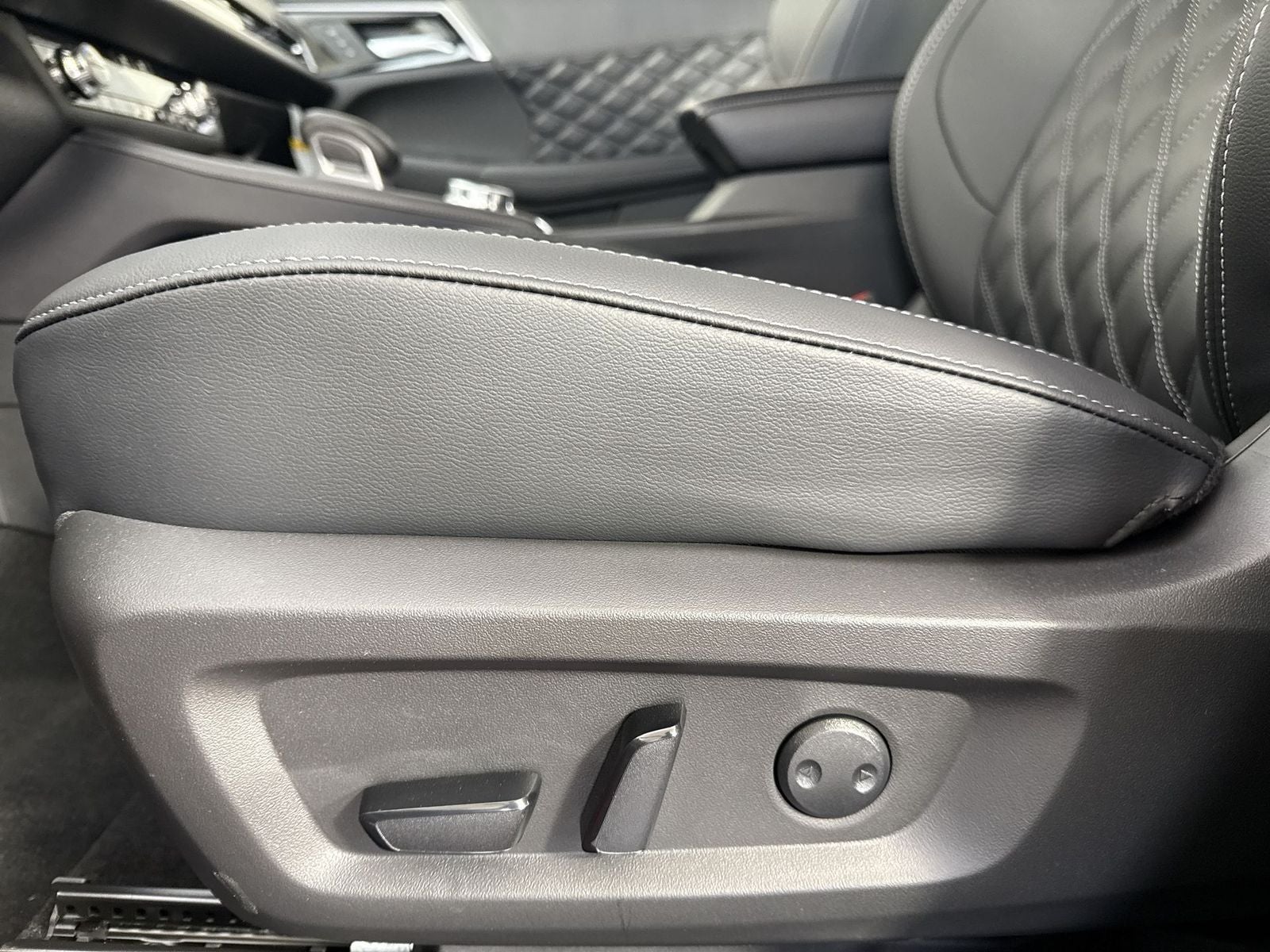 2026 Nissan Rogue Plug-In Hybrid Platinum