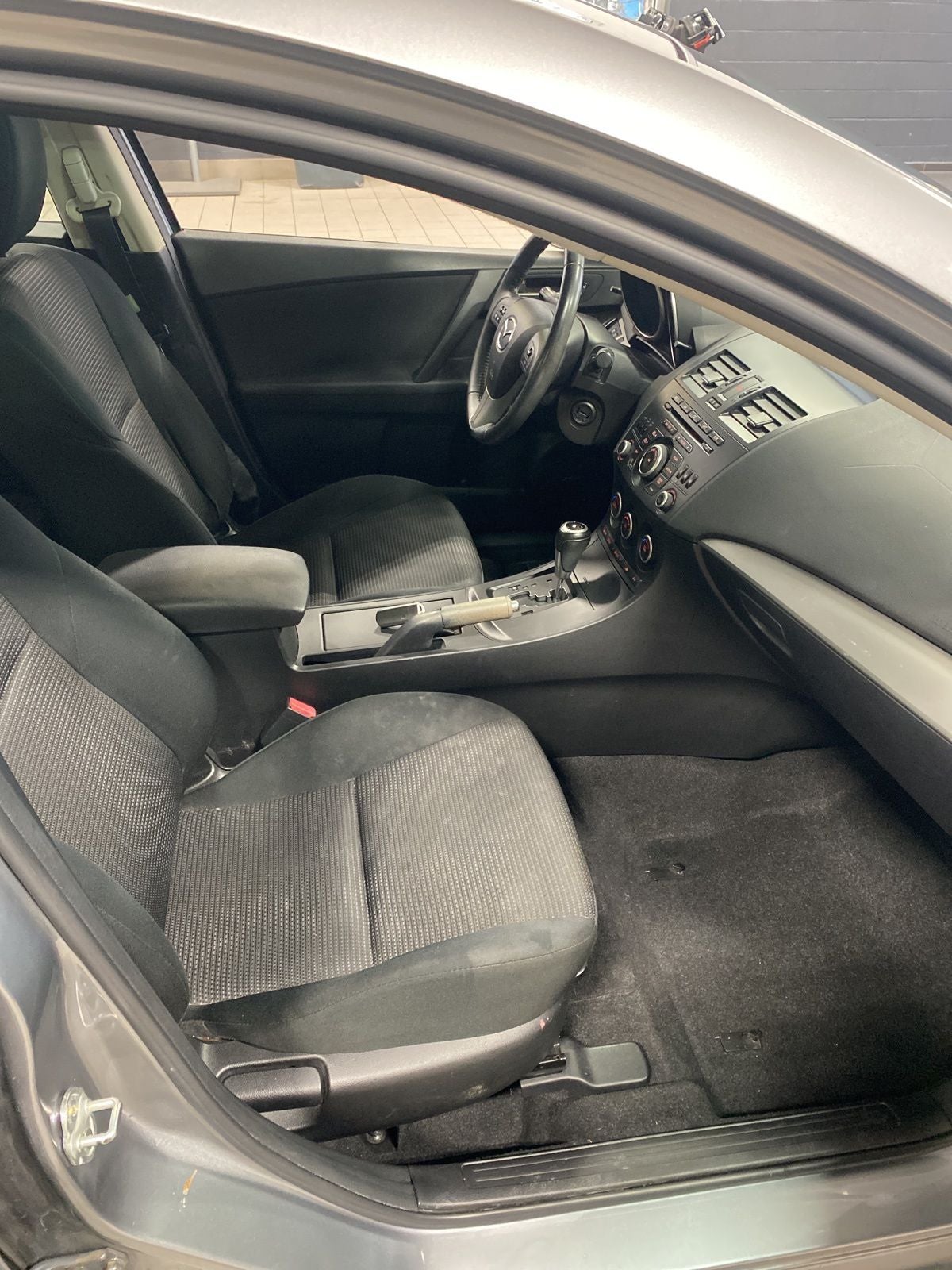 2013 Mazda Mazda3 i Touring