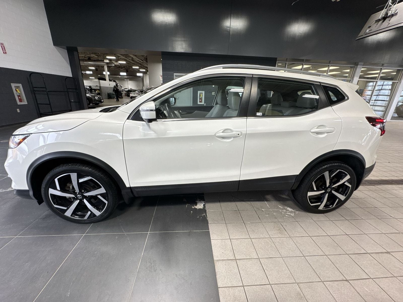 2022 Nissan Rogue Sport SL