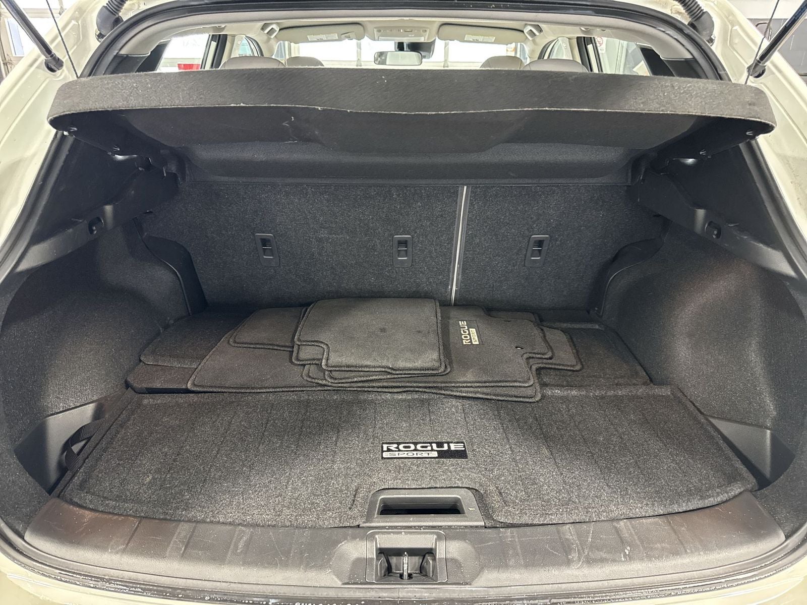 2022 Nissan Rogue Sport SL