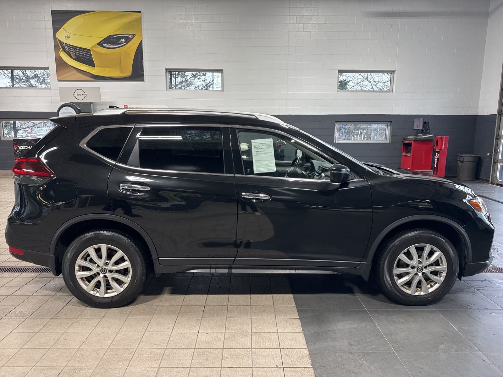 2020 Nissan Rogue SV