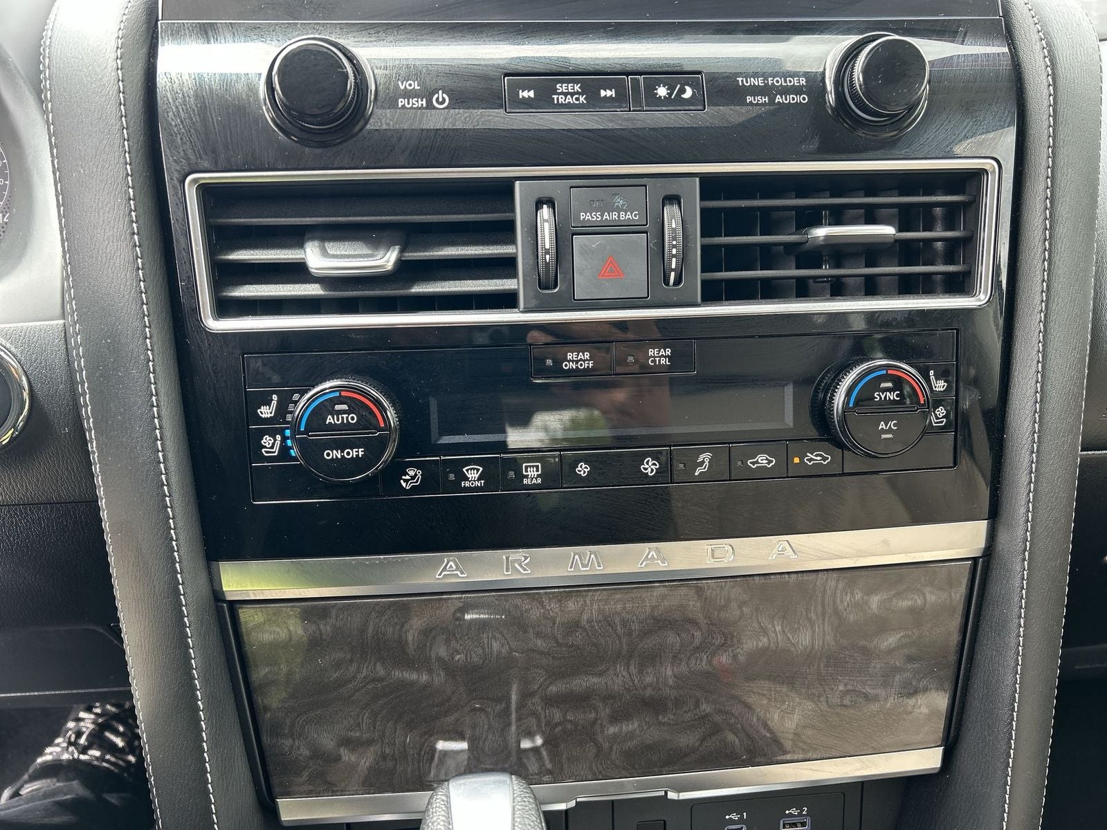 2023 Nissan Armada Platinum