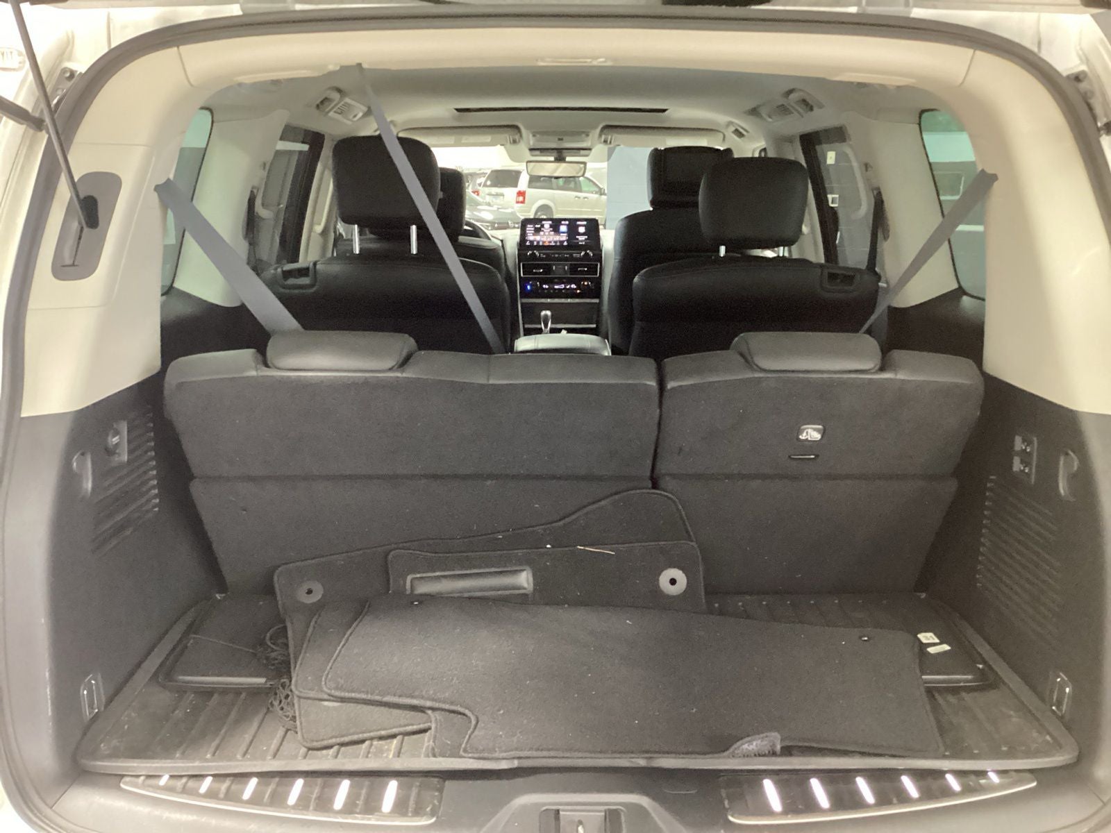 2023 Nissan Armada Platinum