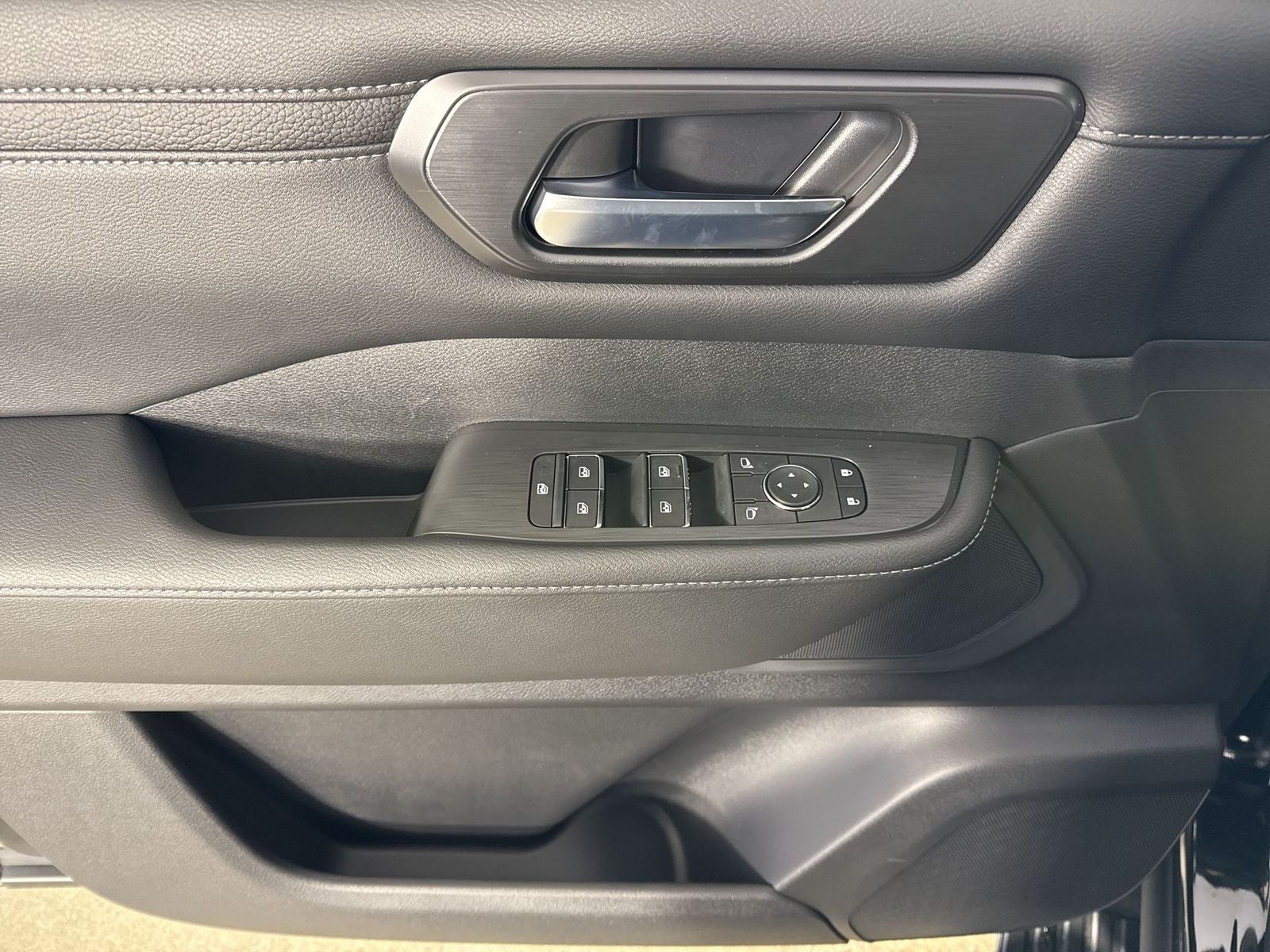 2026 Nissan Armada SV