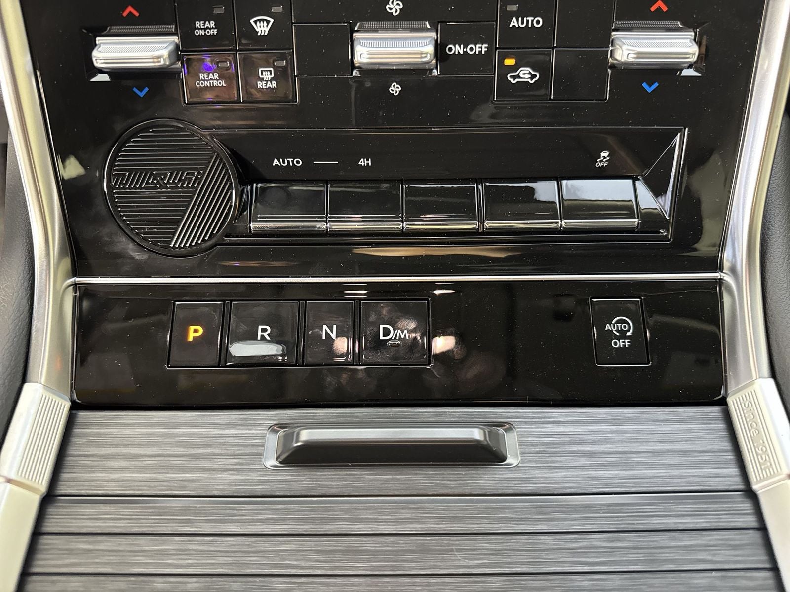 2025 Nissan Armada SV