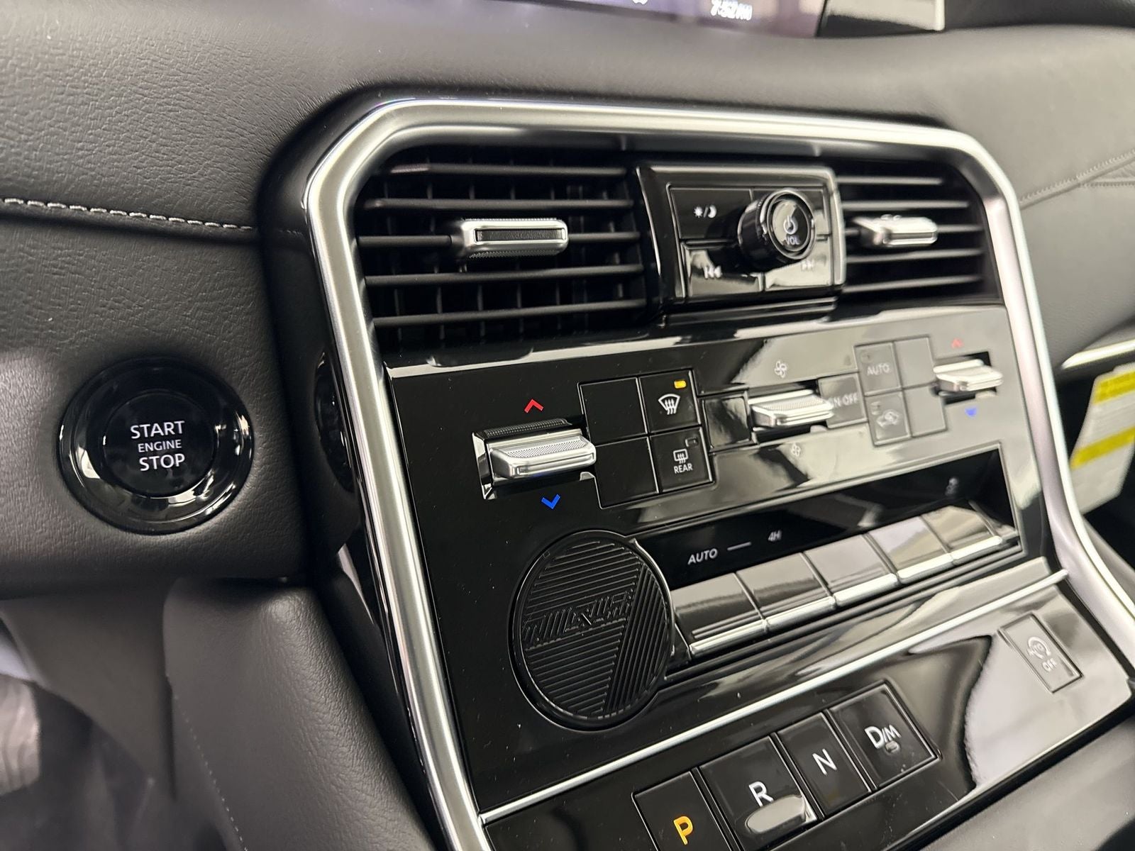 2026 Nissan Armada SV