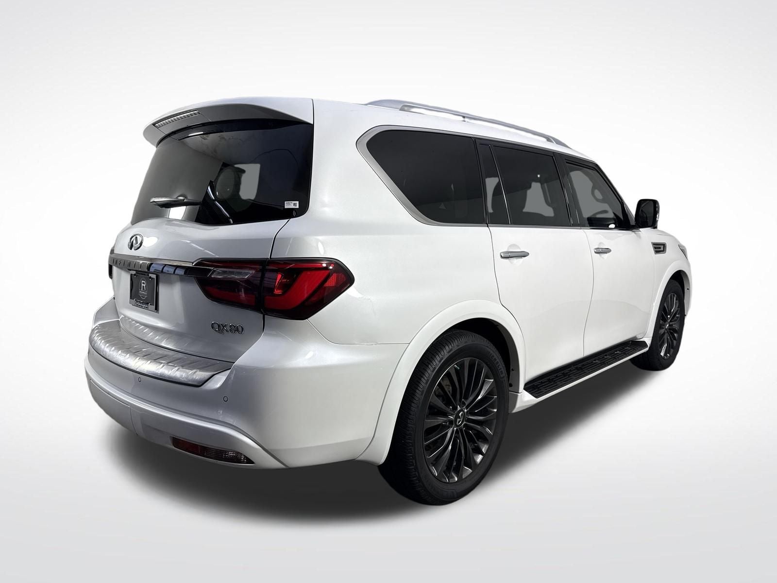 2021 INFINITI QX80 Premium Select