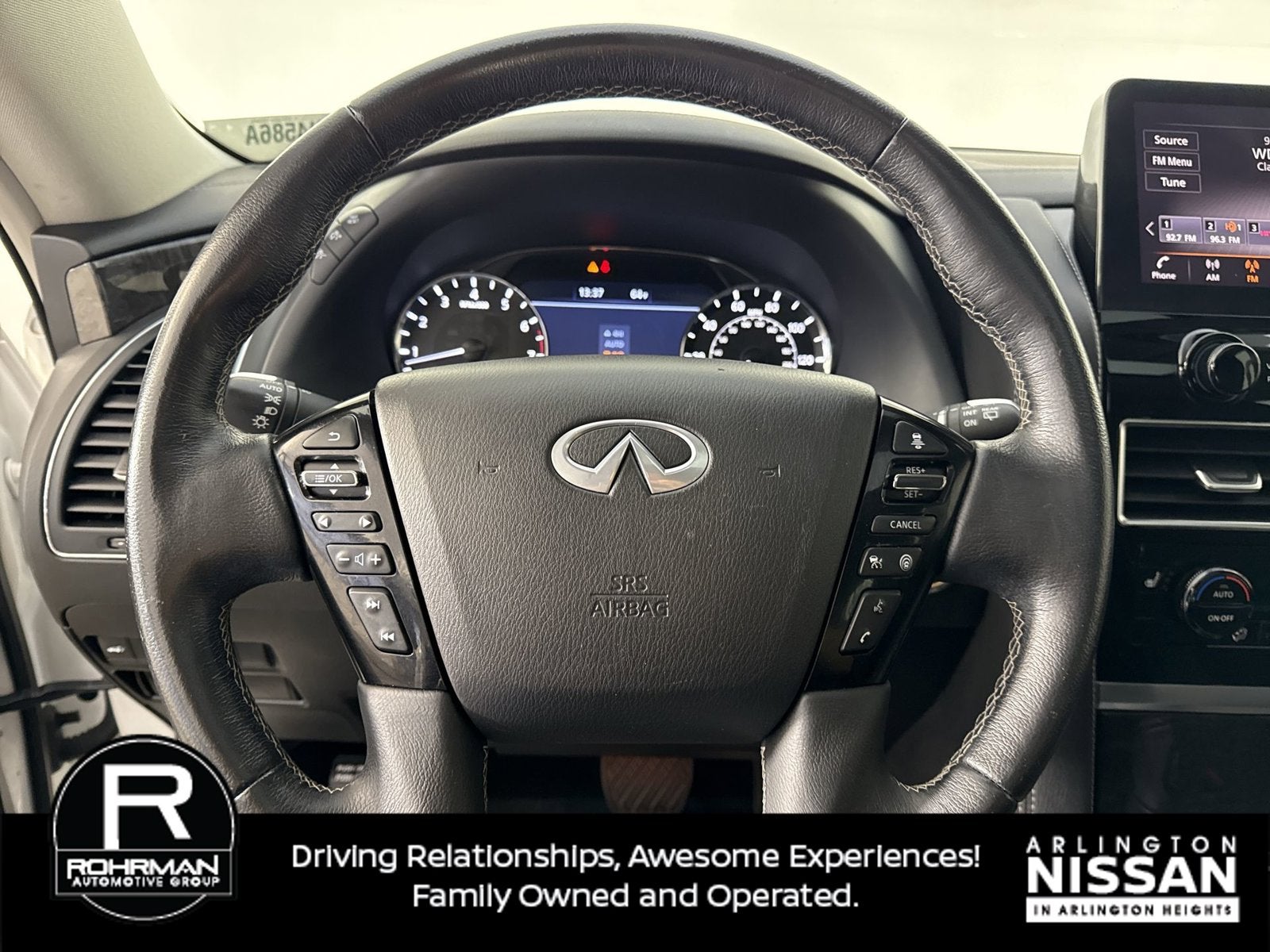 2024 INFINITI QX80 LUXE