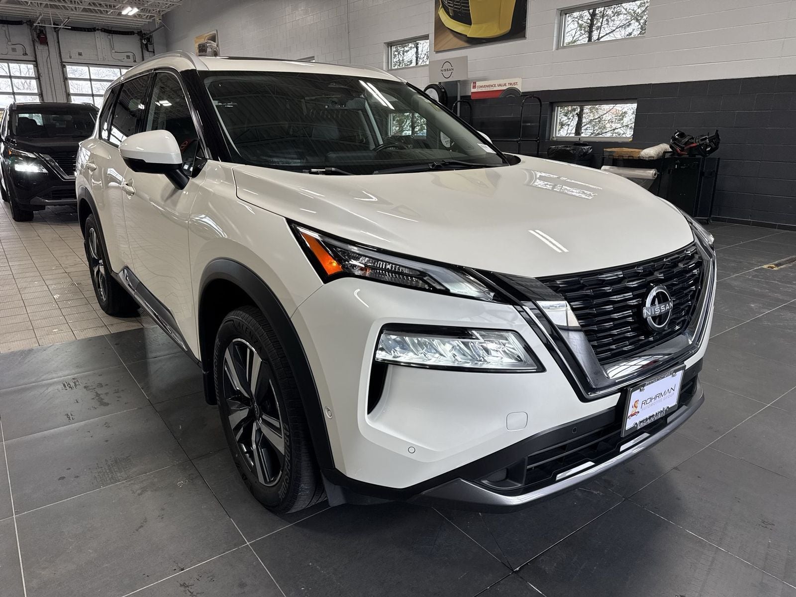 2023 Nissan Rogue SL