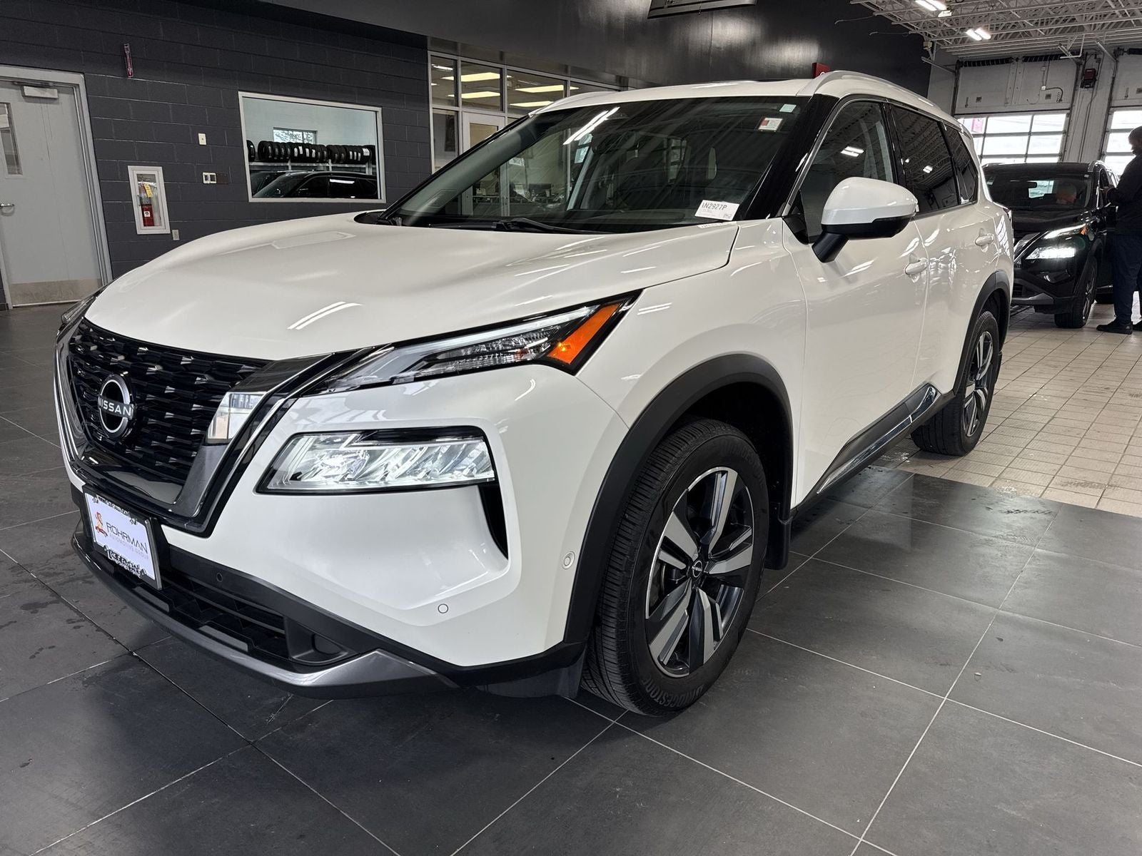 2023 Nissan Rogue SL