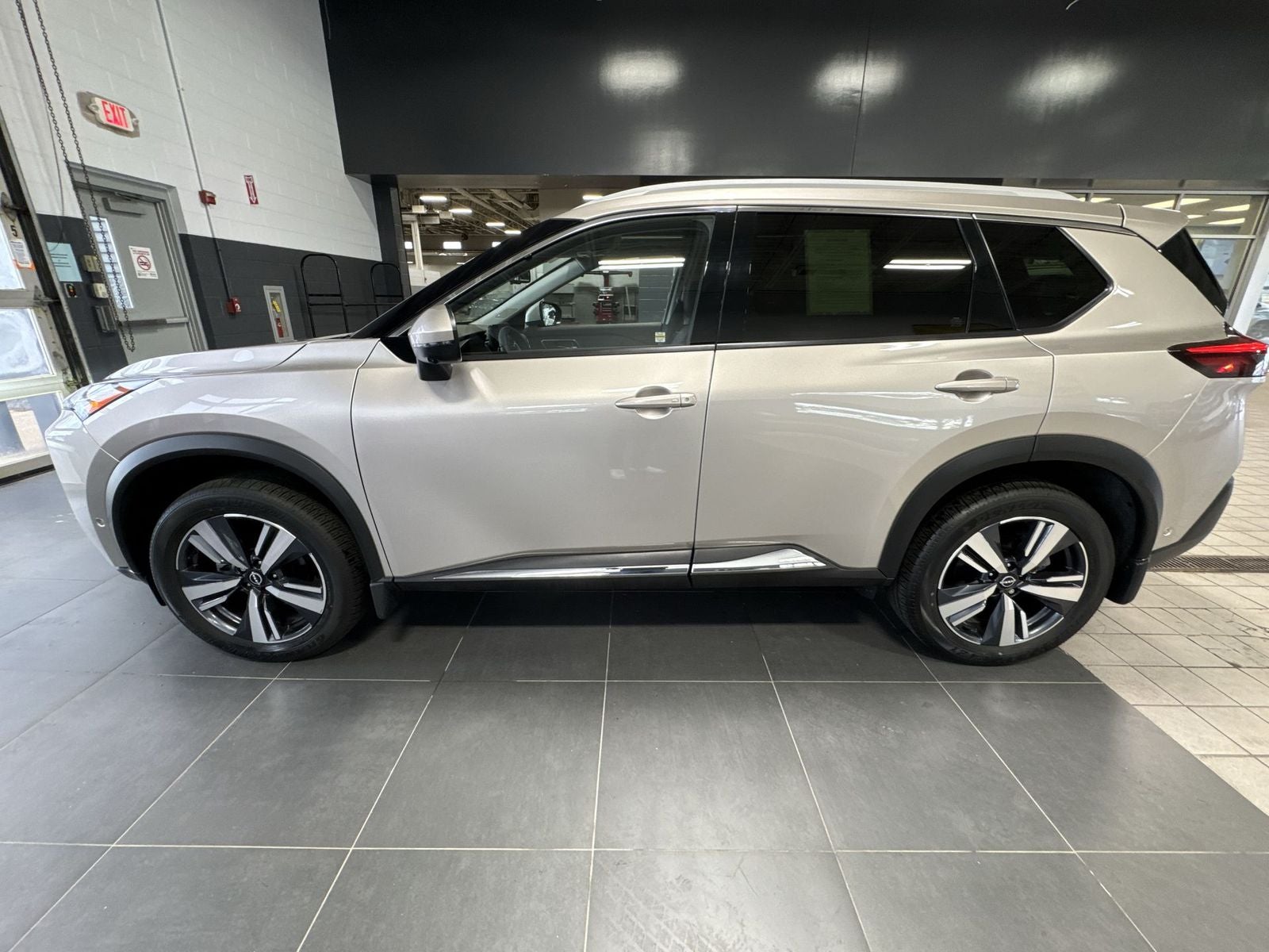 2023 Nissan Rogue Platinum