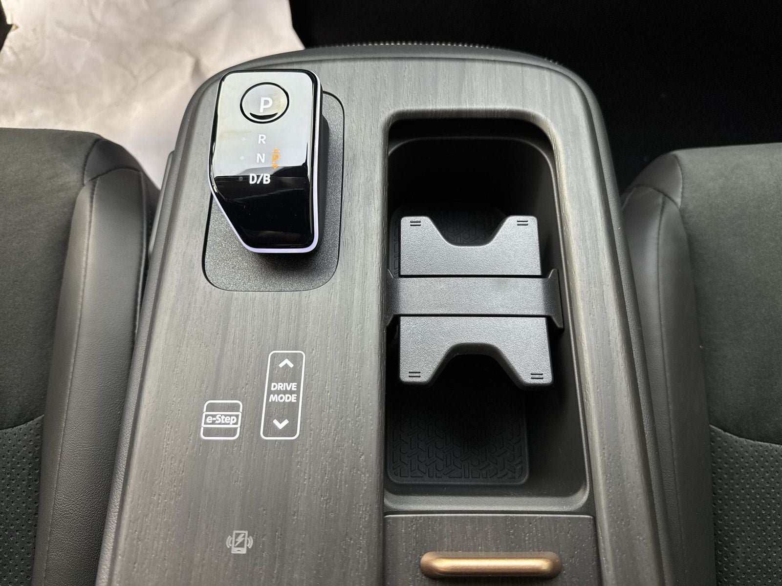 2025 Nissan Ariya EVOLVE+ e-4ORCE