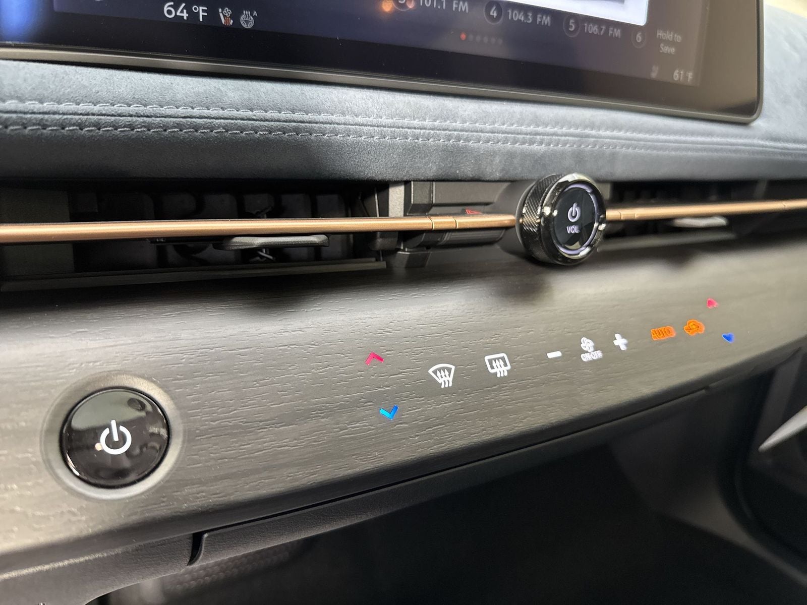 2025 Nissan Ariya PLATINUM+ e-4ORCE