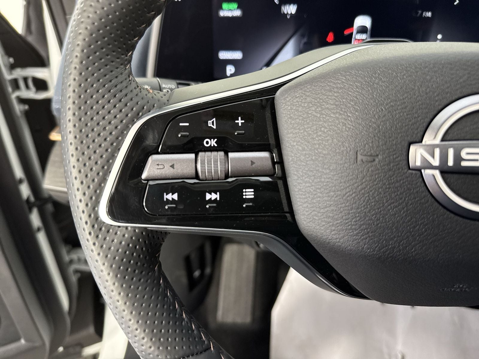 2025 Nissan Ariya PLATINUM+ e-4ORCE