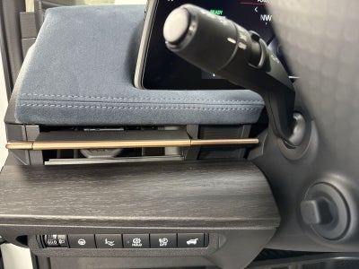 2025 Nissan Ariya PLATINUM+ e-4ORCE