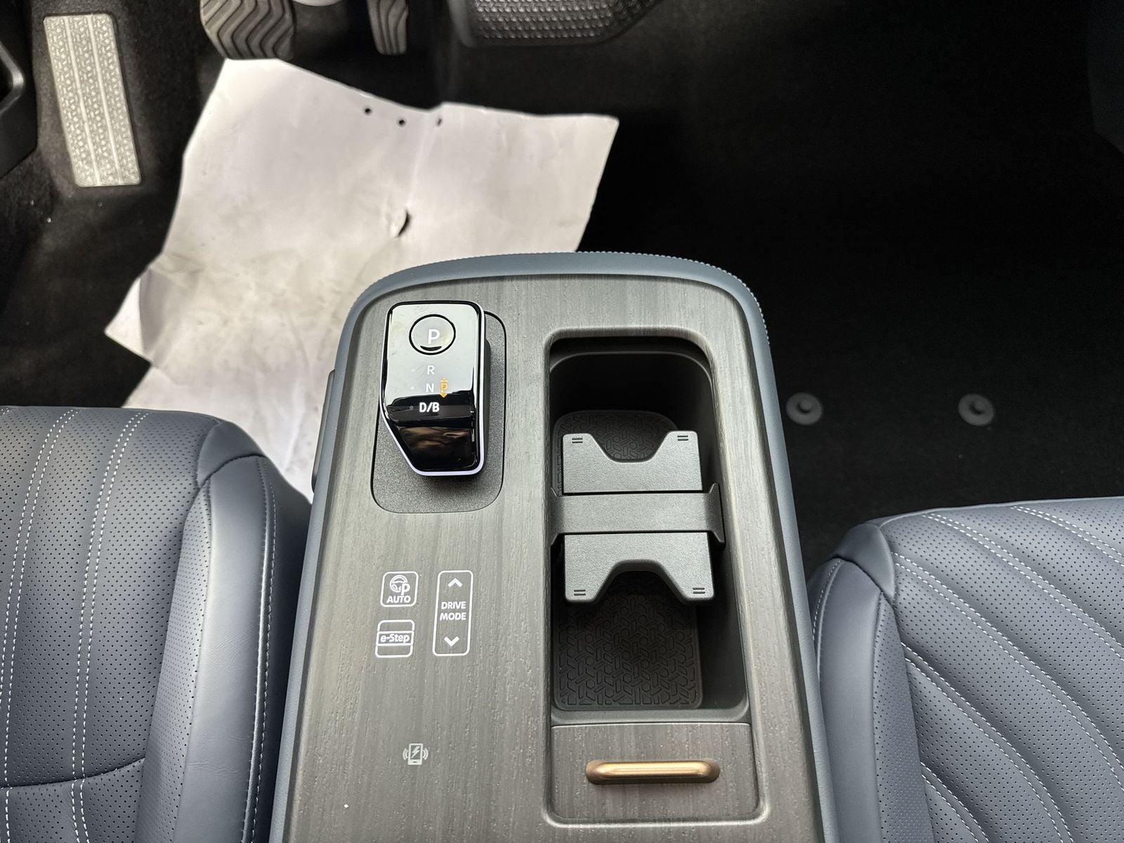 2025 Nissan Ariya PLATINUM+ e-4ORCE