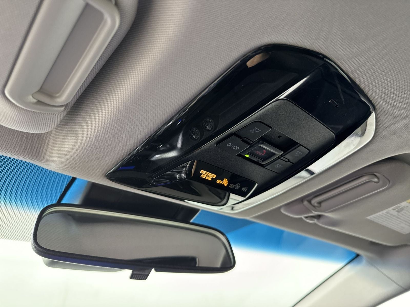 2024 Toyota Venza LE