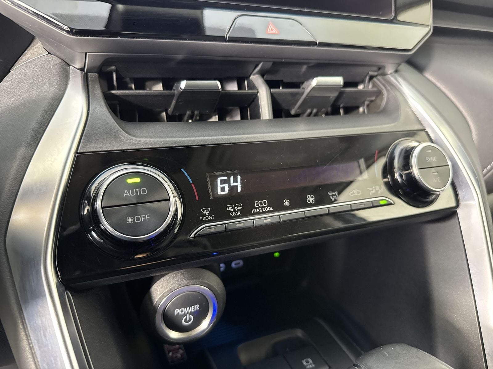 2024 Toyota Venza LE