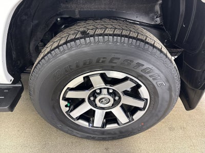 2024 Toyota 4Runner TRD Off-Road