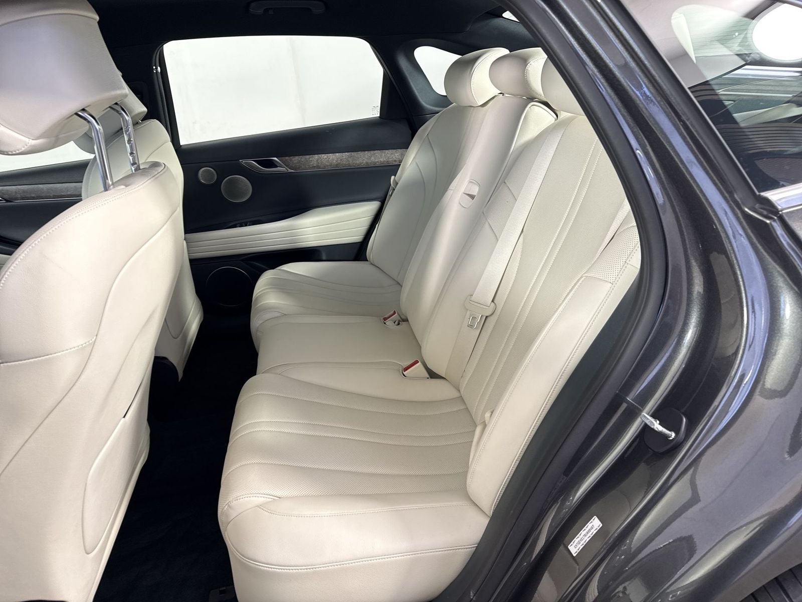 2024 Genesis Electrified G80 Advanced