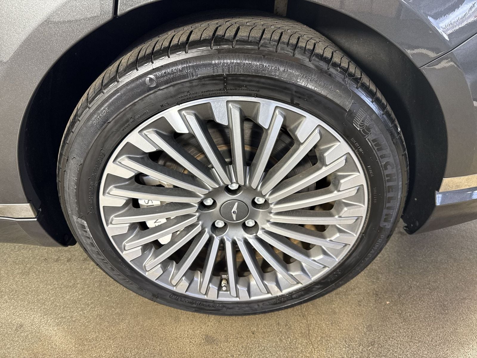 2024 Genesis Electrified G80 Advanced