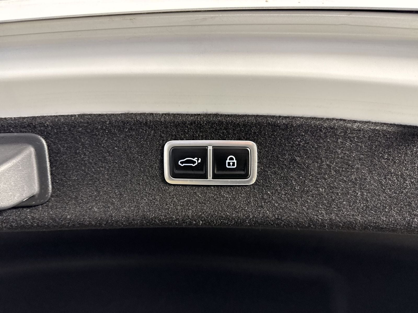 2024 Genesis Electrified G80 Advanced