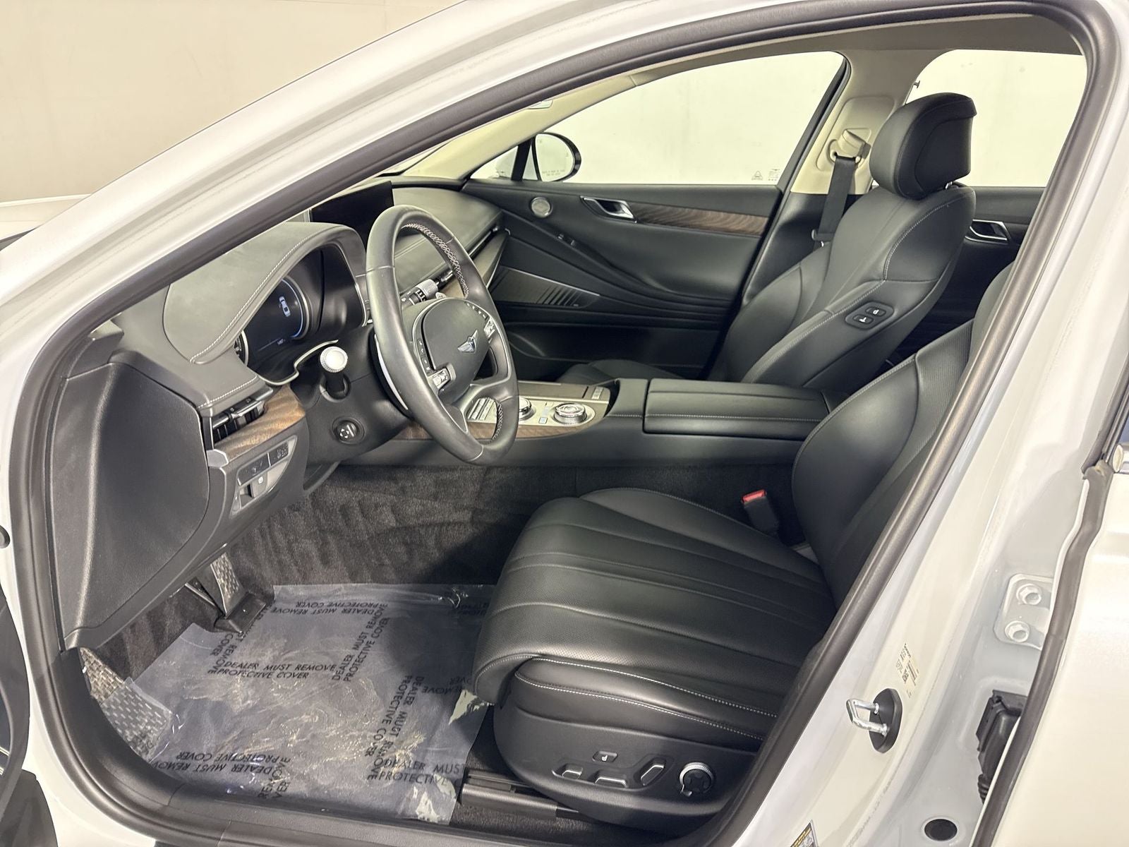 2024 Genesis Electrified G80 Advanced