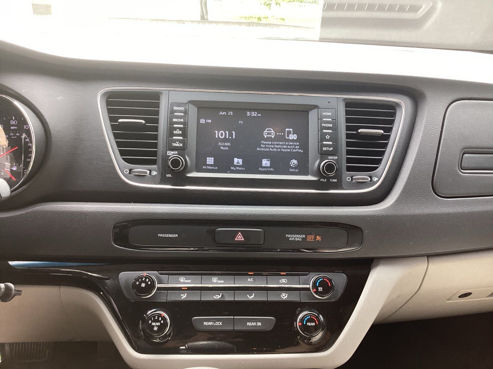 Used 2020 Kia Sedona L with VIN KNDMA5C10L6617397 for sale in Arlington Heights, IL