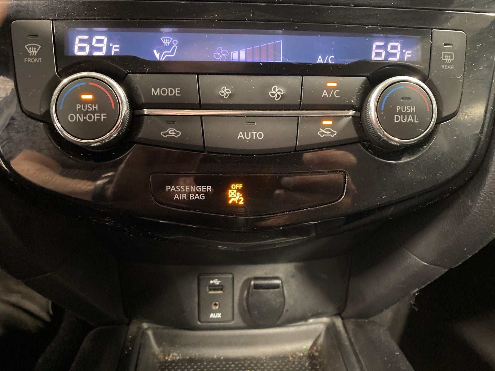 2015 Nissan Rogue SV