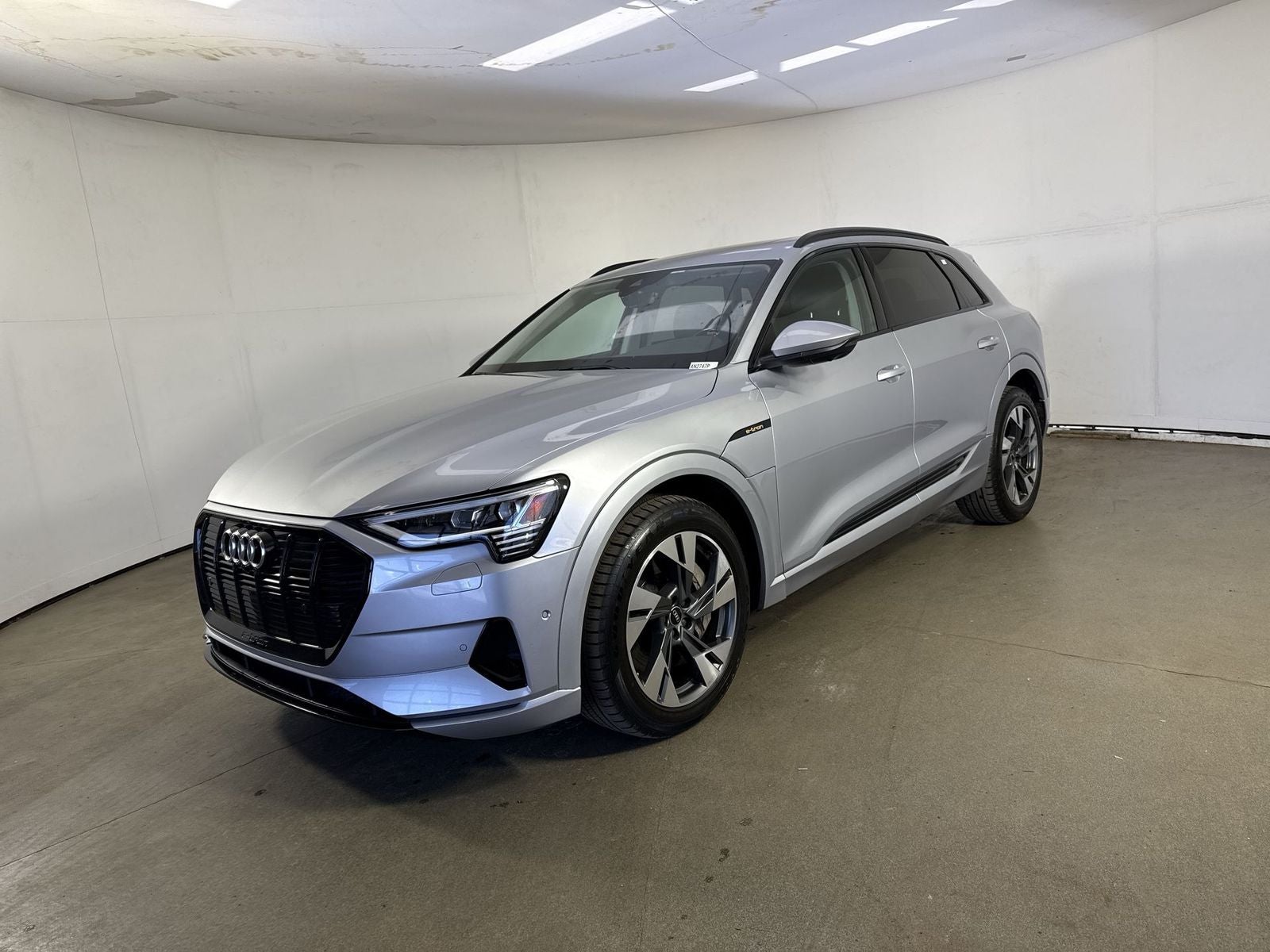 2021 Audi e-tron Premium quattro
